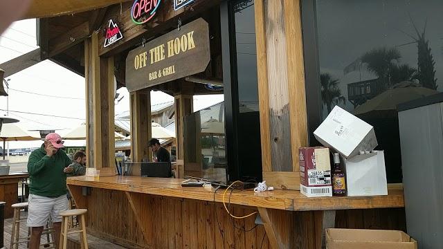 Off The Hook Bar & Grill