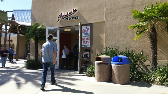 Jose's Taco Shop