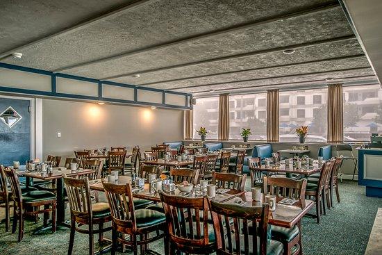 Admiral's Table Restaurant