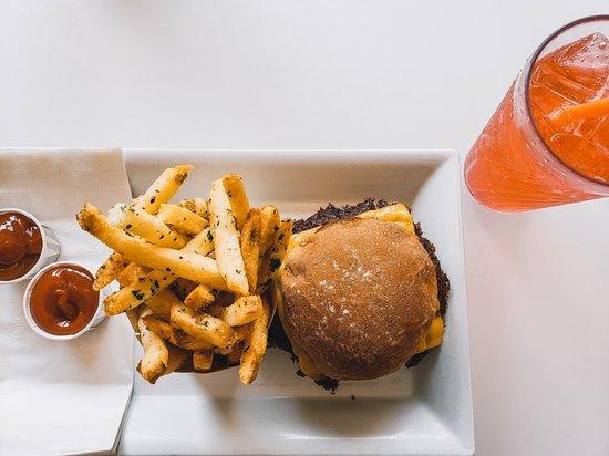Burger Lounge
