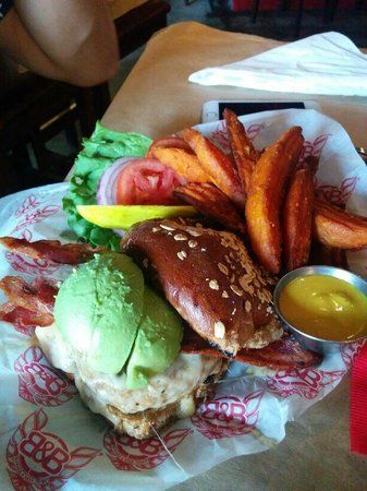 Burger & Beer Joint
