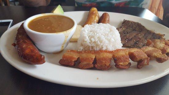 La Carreta Bakery