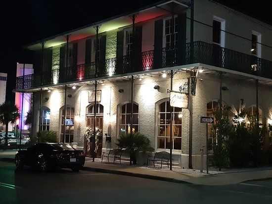 Half Shell Oyster House of Biloxi