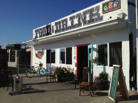 Flying Pig Pub & Kitchen