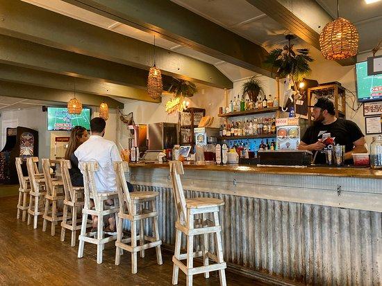 Lelos Island Bar