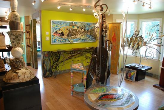 Chora Leone Gallery