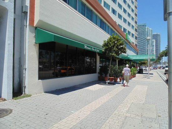 Marina's Bar & Grill