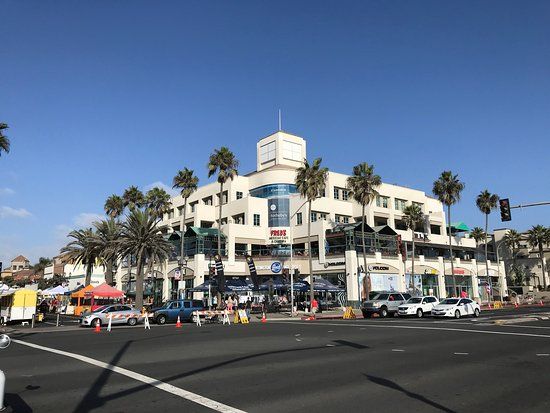 Downtown Huntington Beach