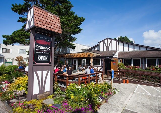 Driftwood Restaurant & Lounge