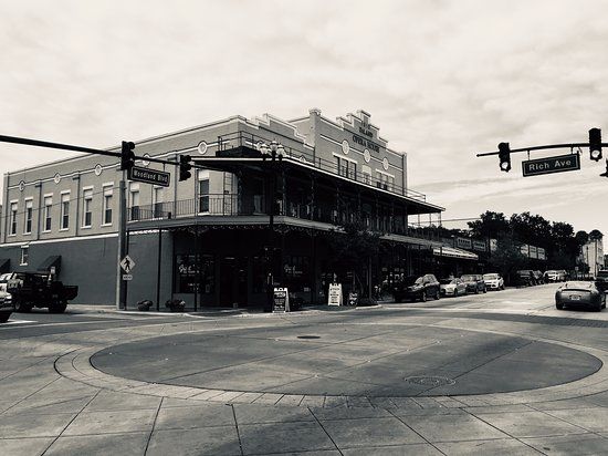 Volusia Square